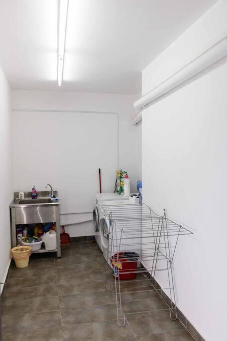 City Lux2Modern Apartment Next To Kerameikos Metro Athens Exterior photo
